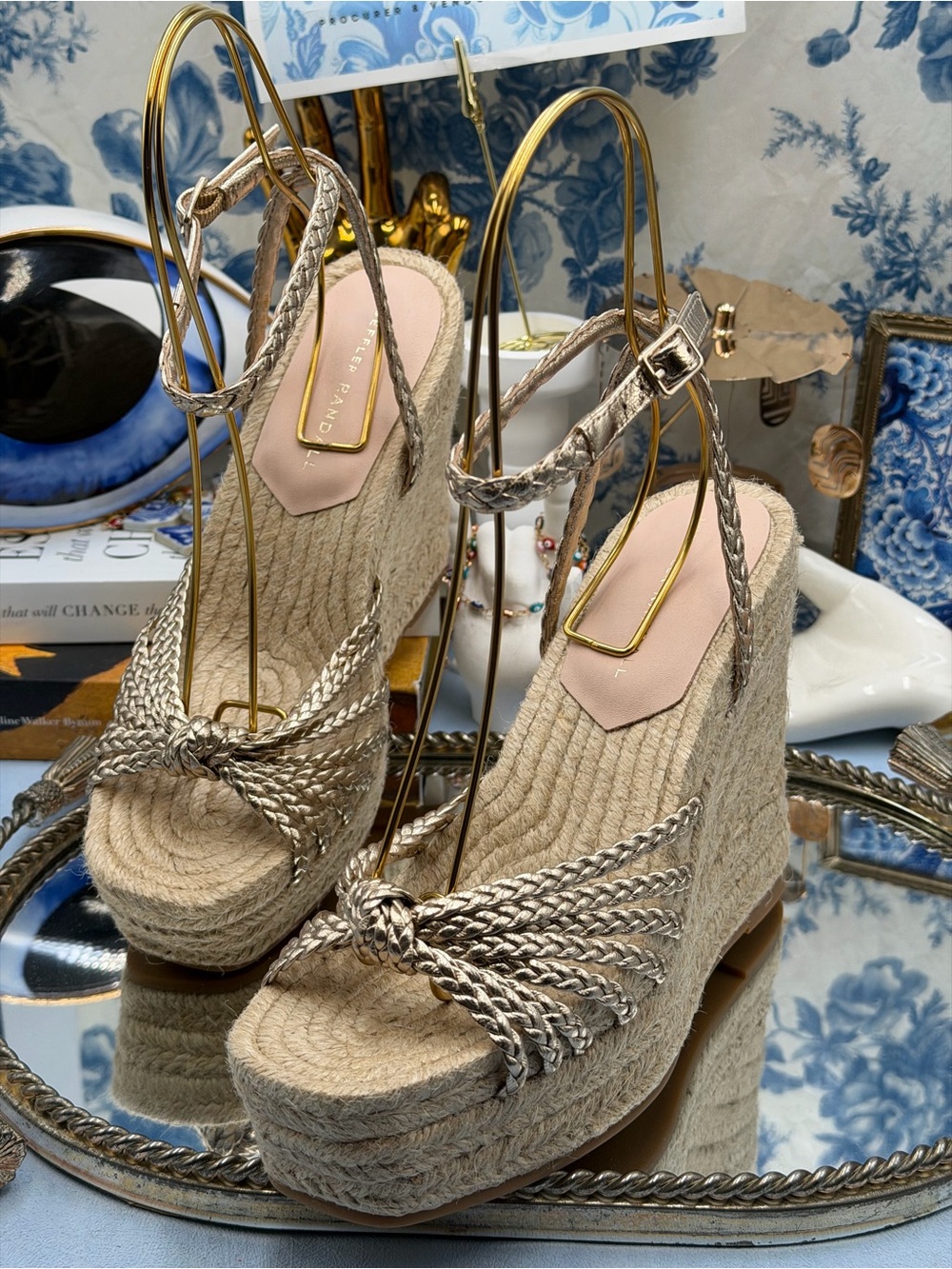 🆕 LOEFFLER RANDALL 🧿 NWOB Pamela Mignon Pale Gold Metallic Leather Wedge, Sz 7 - Picture 7 of 13